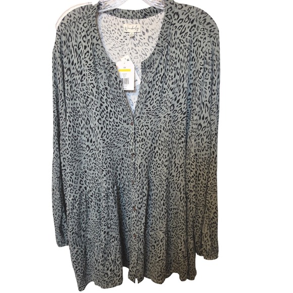 Wonderly Tops - NWT Wonderly Womens 4X Grey Leopard Print Tiered Button Down Tunic Top WN1X867W